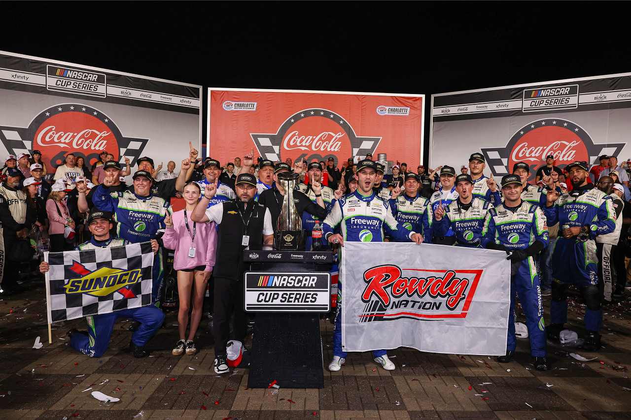 「カイルが誇りに思ってくれるようなレースを」ダニエル・スアレスが惜別の今季初勝利／NASCAR第13戦