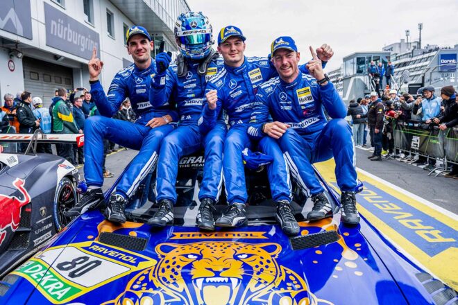 過酷なニュルブルクリンクを勝ち切れる『RAVENOL』の底力。フェルスタッペン組との激闘に35万超の観衆が喝采