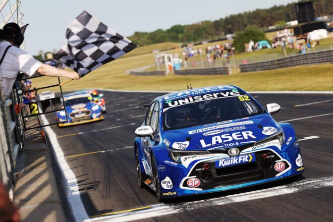 BMWが予選レース制覇から今季初勝利。トヨタの元王者シェドンも移籍後初の通算54勝目／BTCC第3戦