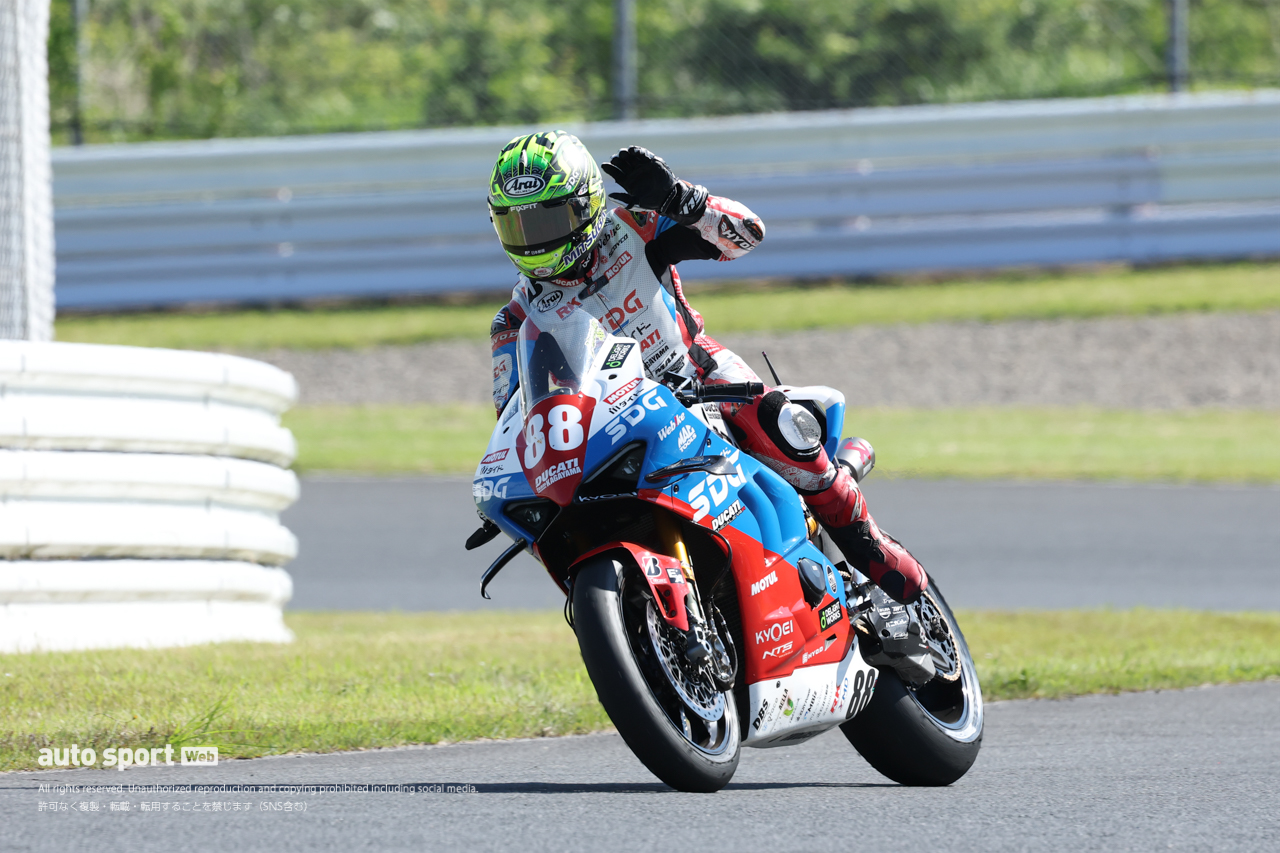 水野涼が開幕4連勝を達成。地元レースの中須賀は2位／全日本ロード第3戦オートポリス JSB1000レース1