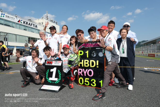 水野涼が開幕から無傷の5連勝。三つ巴の2位争いは中須賀が制す／全日本ロード第3戦オートポリス JSB1000レース2