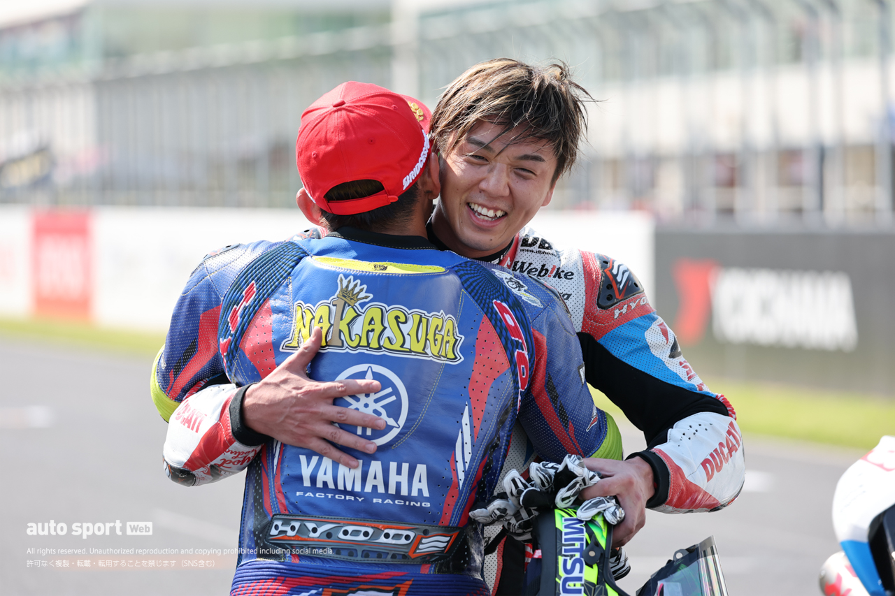 水野涼が開幕から無傷の5連勝。三つ巴の2位争いは中須賀が制す／全日本ロード第3戦オートポリス JSB1000レース2