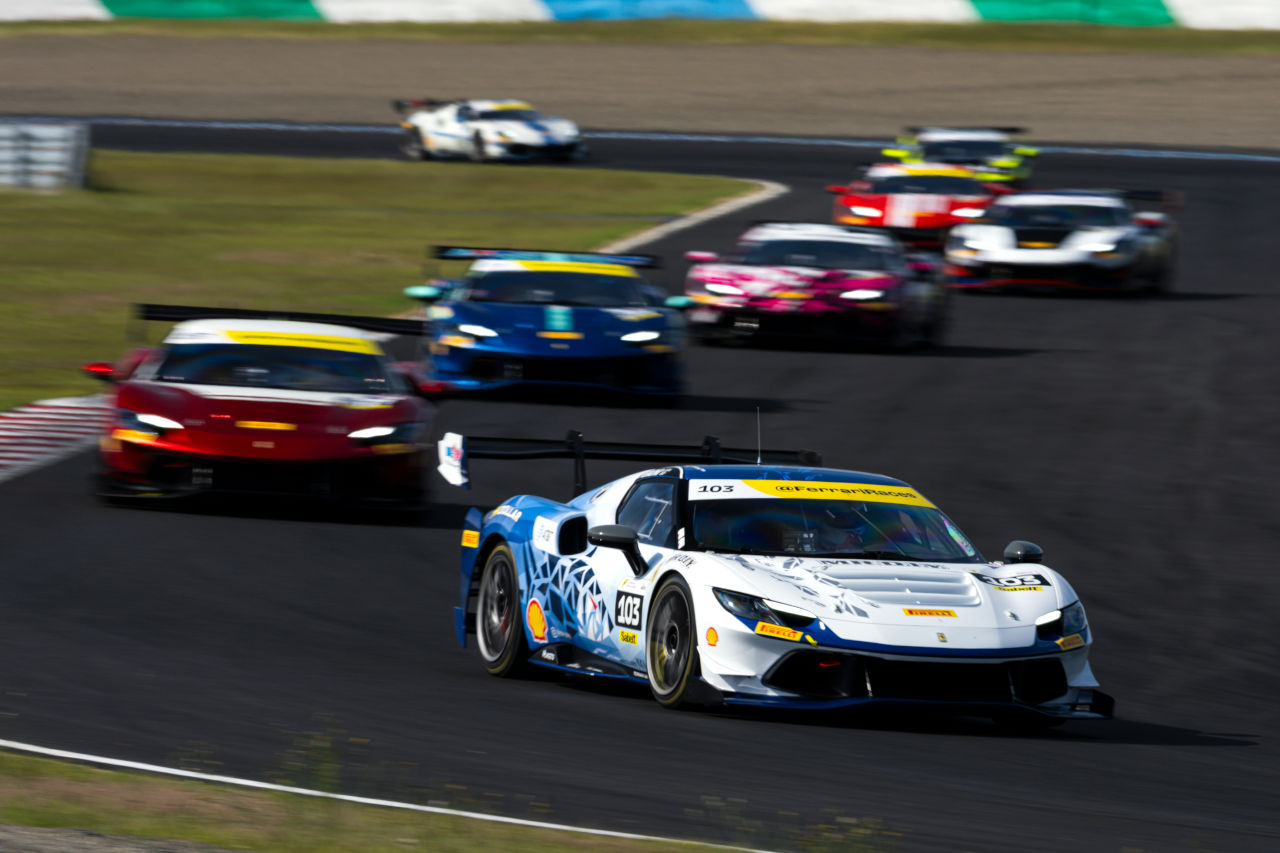 前澤友作、初の総合優勝飾る。2年ぶり復帰のフェラーリ・チャレンジ・ジャパンで連続表彰台／第3戦もてぎ