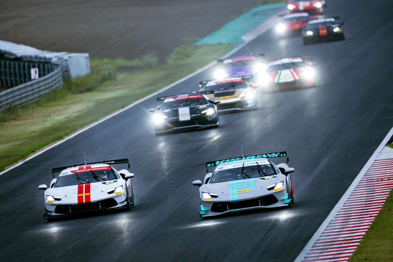 前澤友作、初の総合優勝飾る。2年ぶり復帰のフェラーリ・チャレンジ・ジャパンで連続表彰台／第3戦もてぎ
