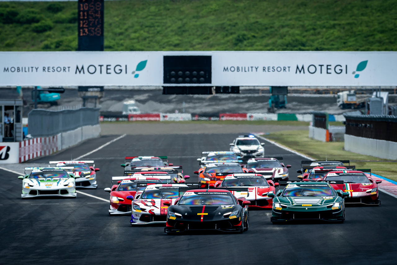 前澤友作、初の総合優勝飾る。2年ぶり復帰のフェラーリ・チャレンジ・ジャパンで連続表彰台／第3戦もてぎ