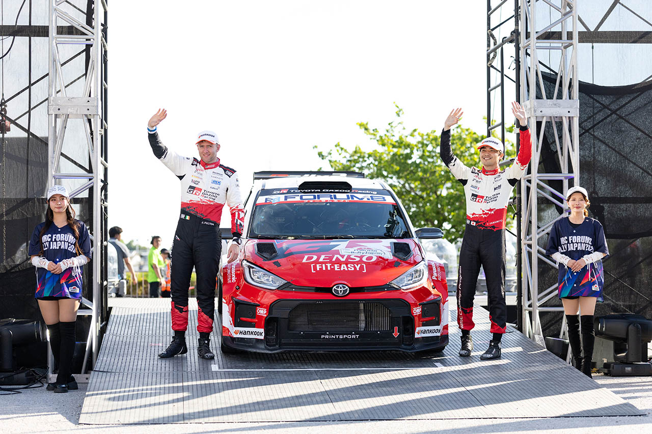 WRC2クラスの3位表彰台を獲得した山本雄紀／ジェームス・フルトン組（トヨタGRヤリス・ラリー2）
