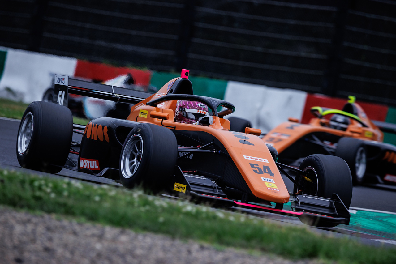 大宮賢人（PONOS RACING F111/3）