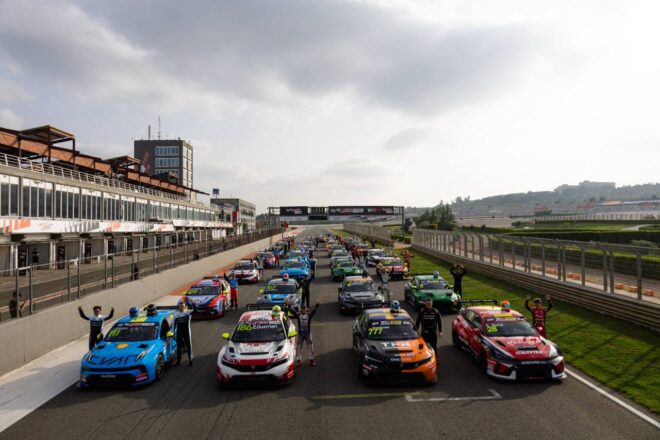 【WEEKLY ROUND UP】英国伝統のBTCCが史上初の長編映画化／コナー・デイリーはRAMトラック乗車へ