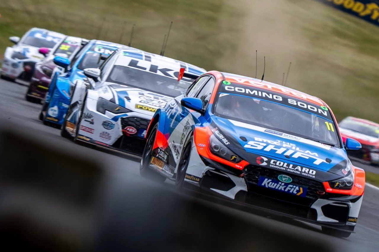 【WEEKLY ROUND UP】英国伝統のBTCCが史上初の長編映画化／コナー・デイリーはRAMトラック乗車へ