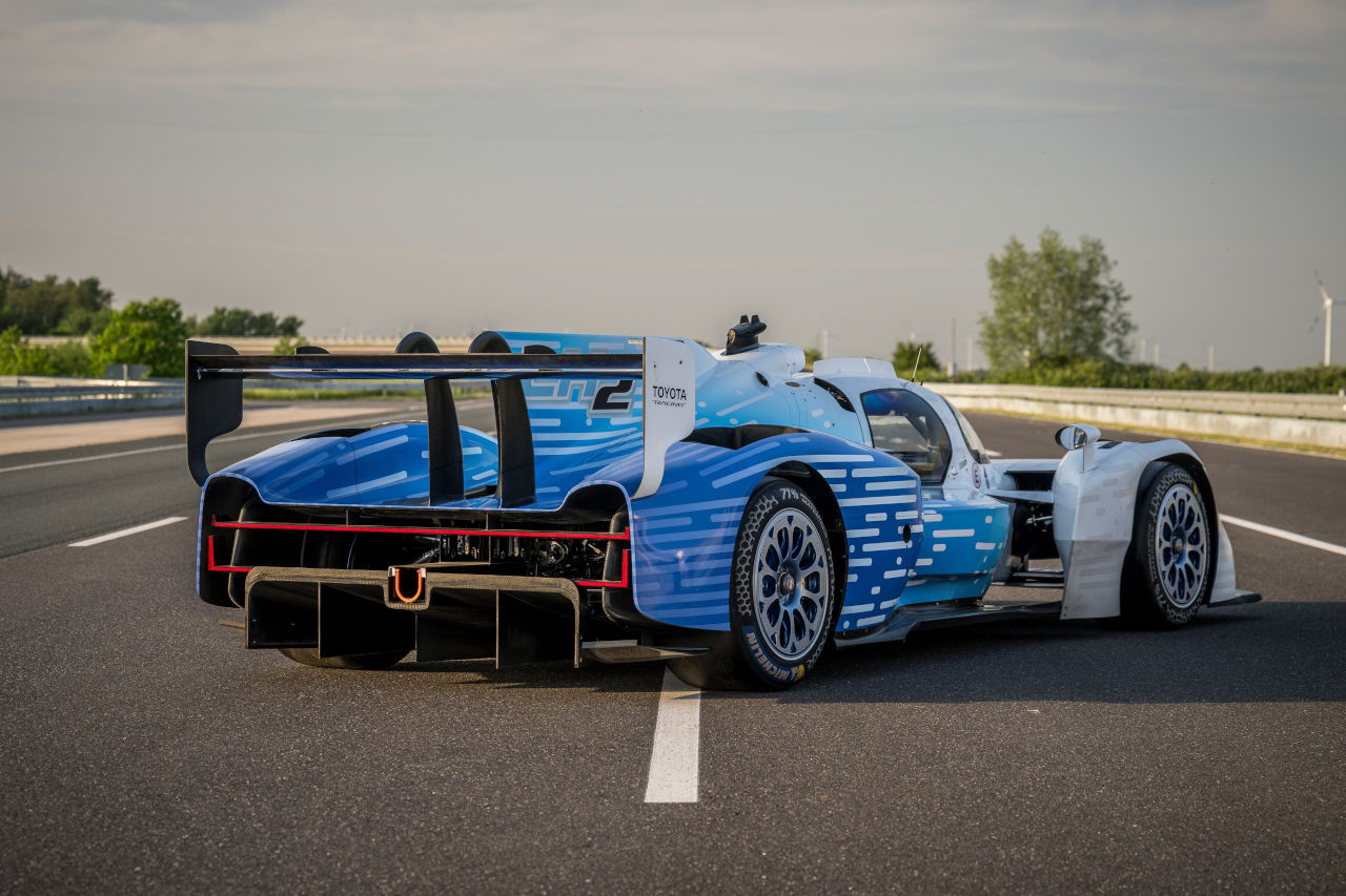 トヨタ、ル・マンで液体水素エンジン車『TR LH2レーシング・プロトタイプ』のデモランを初披露へ