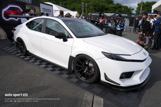 7気筒GRvsグラチャンTR、北米カムリは右ハンドルで日本販売へ。トヨタの異次元カスタム対決が富士24時間で勃発