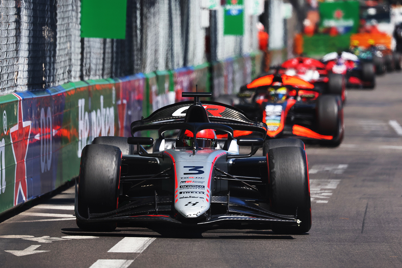 2026年FIA F2第4戦モンテカルロ スプリントレース／接触でフロントウイングにダメージを負った宮田莉朋（ハイテック／TGR-DC）
