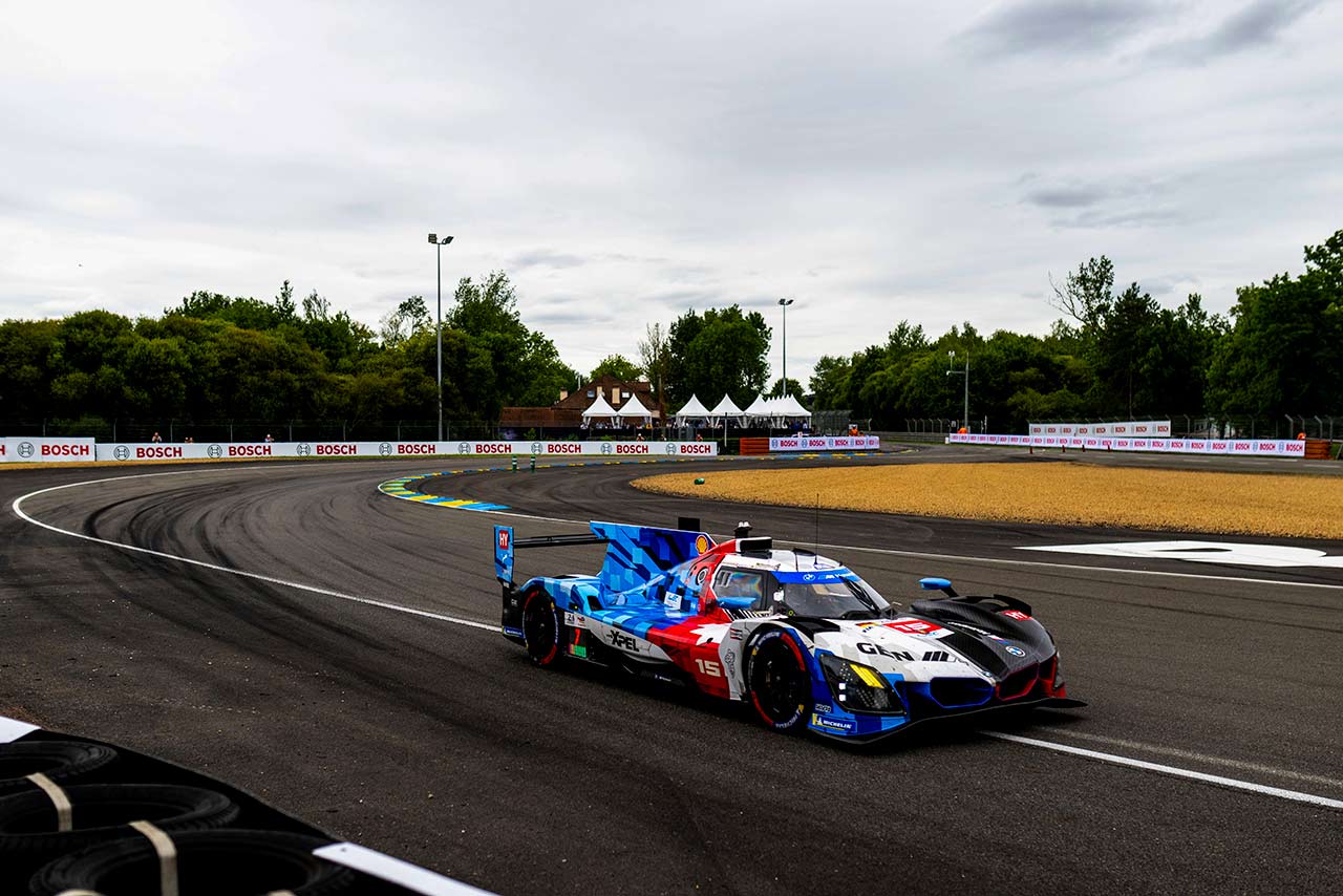 BMW Mハイブリッド V8