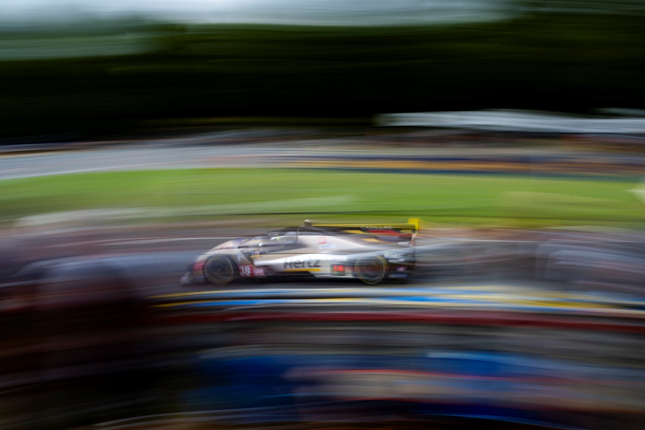 “早すぎた”キャデラックの最速タイム抹消／新参ジェネシスが3列目確保／フェラーリGT3勢の不安【ル・マン木曜日Topics】