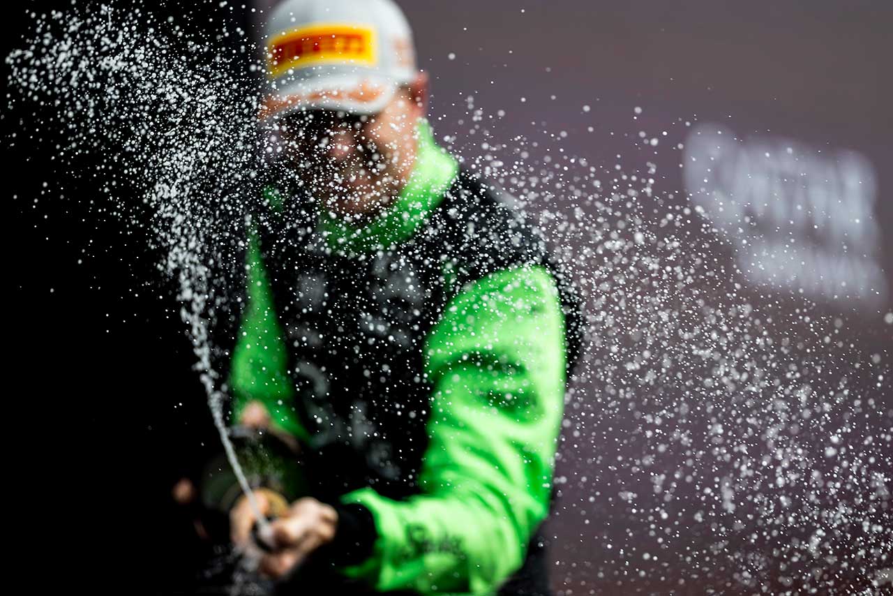 F1にタイヤを供給するピレリが選手権通算500戦目を迎える。歴史を振り返る記念本を出版