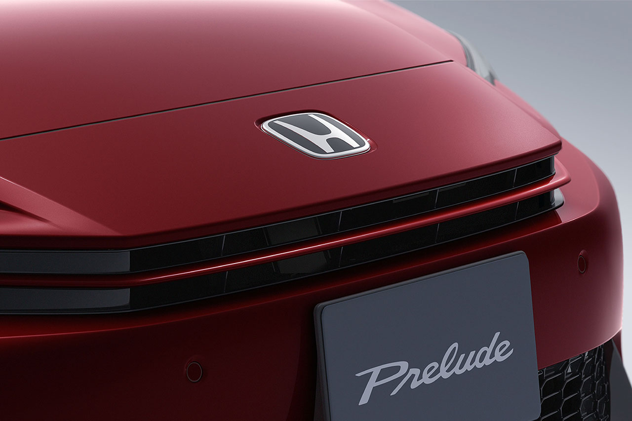ホンダ・プレリュードに特別仕様車“2027リミテッドエディション”登場。深紅の外装と内装が大人の世界観を演出