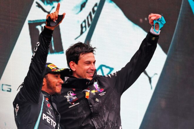 ルイス・ハミルトンとトト・ウォルフ