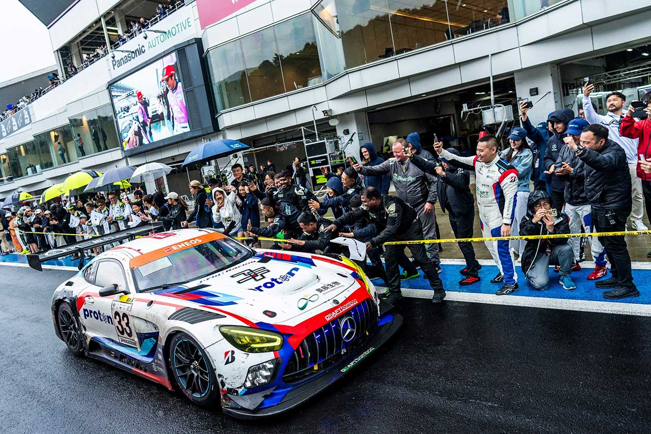 Craft-Bamboo Racing Mercedes-AMG GT3