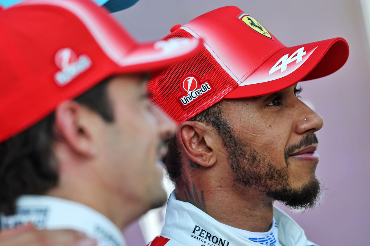 ルイス・ハミルトンとシャルル・ルクレール（フェラーリ）