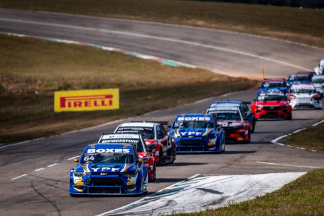 【WEEKLY ROUND UP】緑豊かな丘陵地帯に響く豪州V8の美声／NASCAR＆ザ・ローリング・ストーンズ