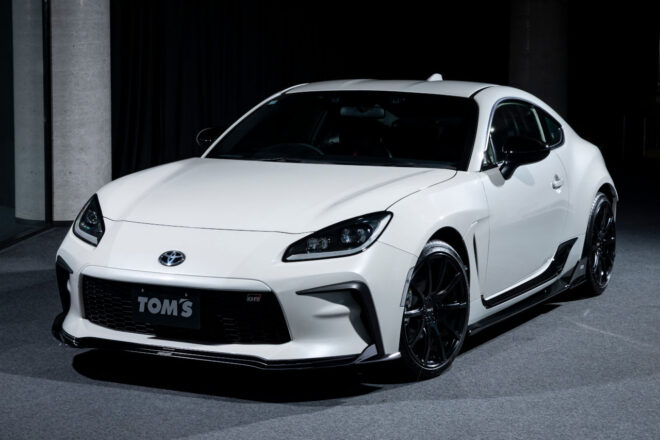 トムス、GR86の魅力を引き立てる新スタイリングパーツ発売。既存品への新色ブラック追加も