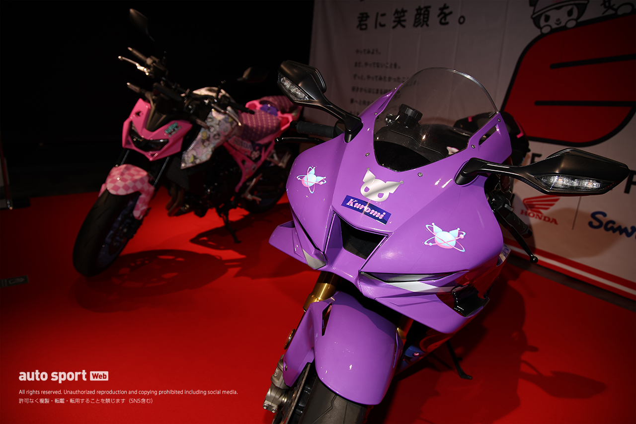 Honda RACING Gallery内に展示されているCBR1000RR-R FIREBLADEとCB750 Hornet／2026鈴鹿8耐