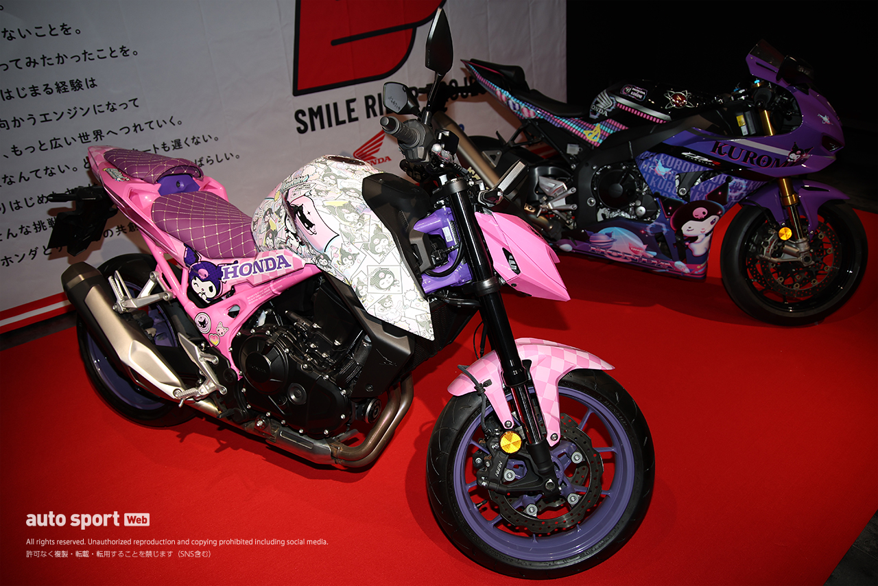 Honda RACING Gallery内に展示されているCBR1000RR-R FIREBLADEとCB750 Hornet／2026鈴鹿8耐