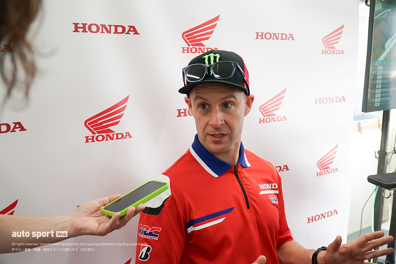 「ホンダと巧さんがセットしてくれたバイク」を乗りこなしたレイが金曜予選トップに。チャントラのチーム合流も順調／鈴鹿8耐