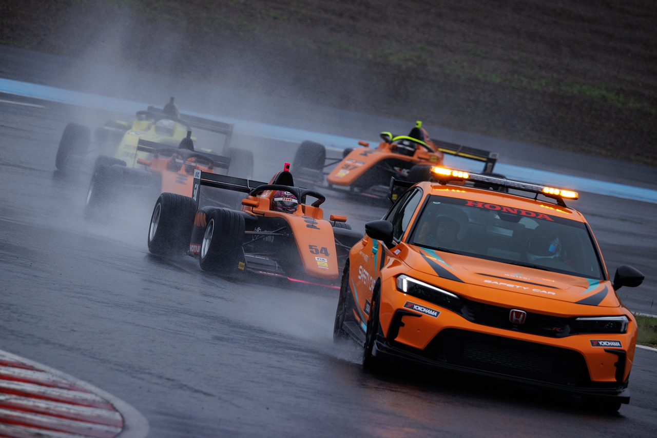 SC導入中の大宮賢人（PONOS RACING F111/3）／FRJ第3大会もてぎ 第7戦決勝