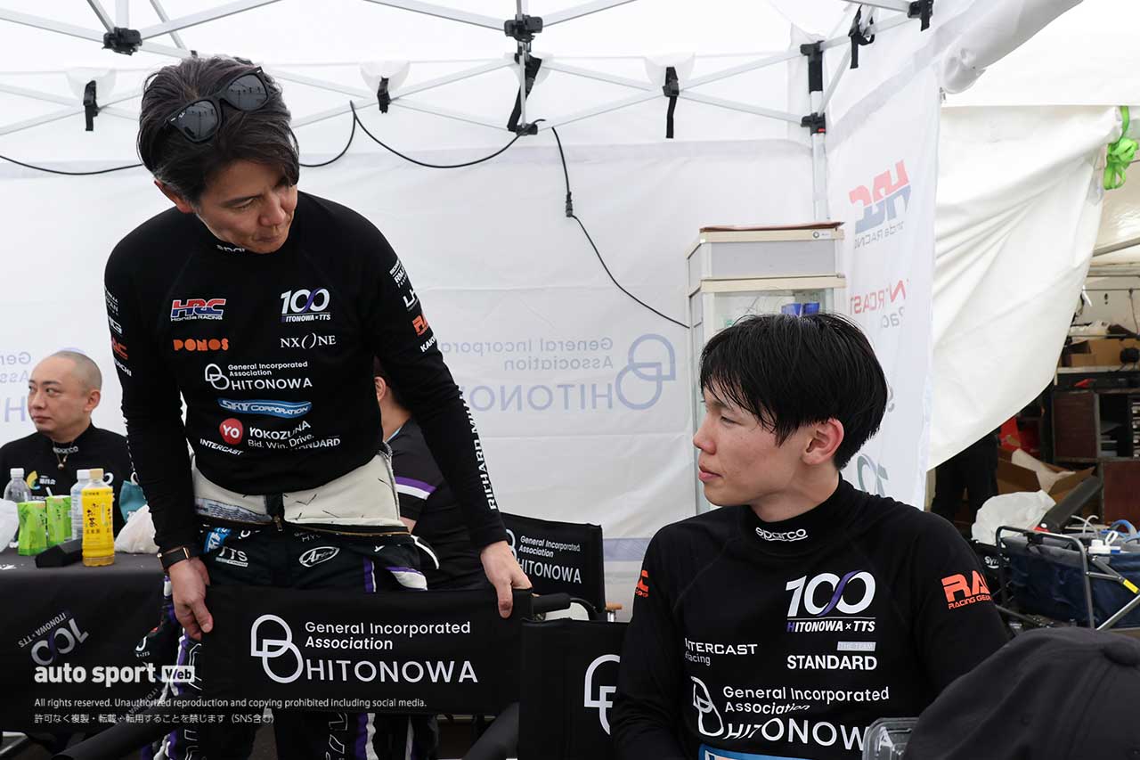 佐藤凛太郎と中野信治（HITONOWA TTS CIVIC-TCR）