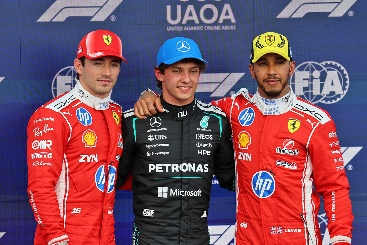 2026年F1第9戦イギリスGPの予選トップ3／PP獲得のアンドレア・キミ・アントネッリ（メルセデス）、2番手シャルル・ルクレール、3番手ルイス・ハミルトン（フェラーリ）