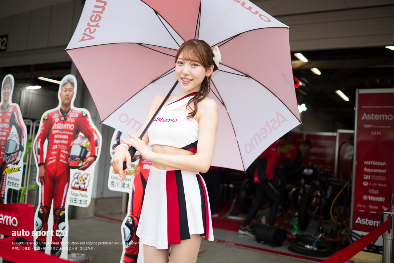 梅雨空を吹き飛ばす笑顔で盛り上げた鈴鹿8耐レースクイーンギャラリー