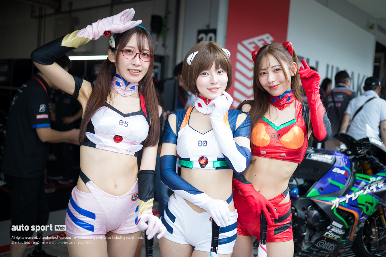 梅雨空を吹き飛ばす笑顔で盛り上げた鈴鹿8耐レースクイーンギャラリー