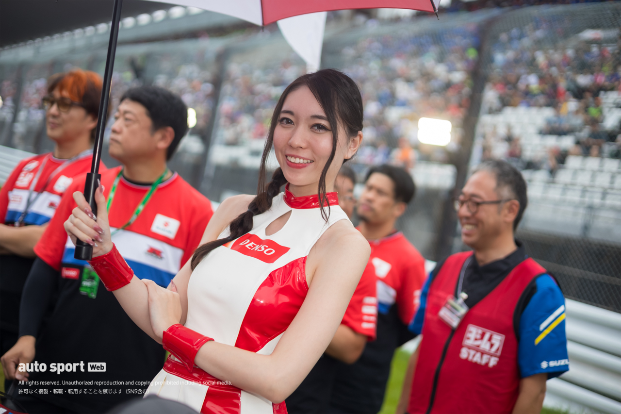 梅雨空を吹き飛ばす笑顔で盛り上げた鈴鹿8耐レースクイーンギャラリー