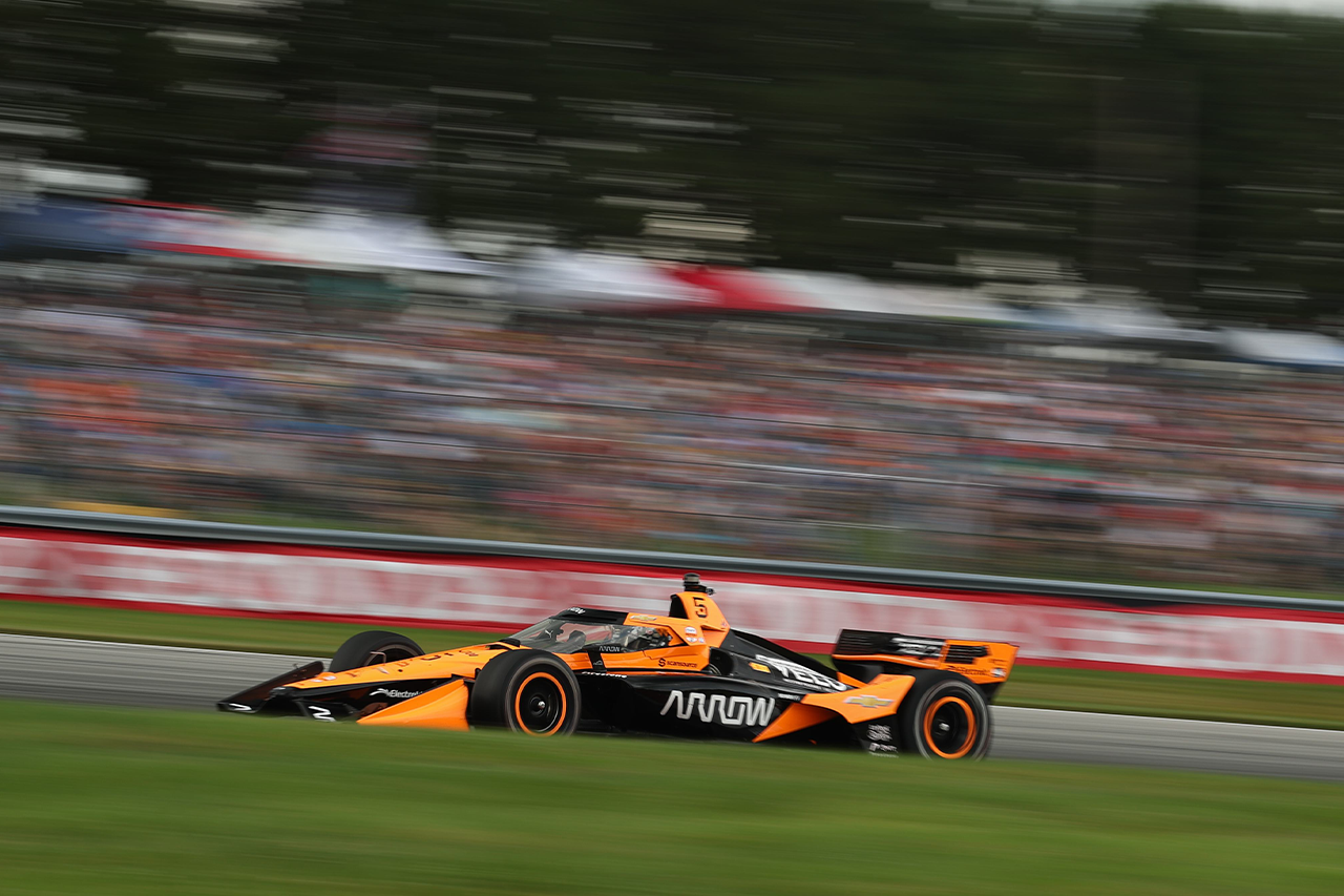 オワードが今季初優勝。SC無しのクリーンなレースでマクラーレンが1.2フィニッシュ