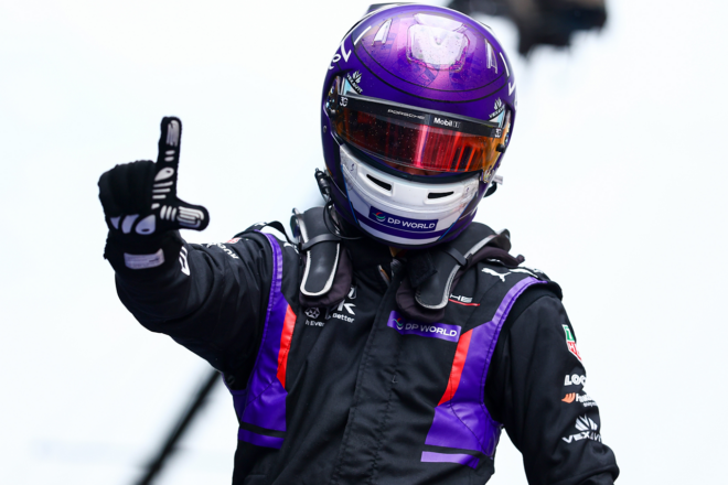 今季でFEを去るディ・グラッシがローラ・ヤマハに記念すべき初勝利をもたらす。第12戦はヴェアラインが雨の上海を制す／フォーミュラE上海