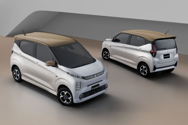 ミツビシの電動軽『eKクロスEV』のフロントフェイスが刷新。コンセント設置など改良版は利便性も向上
