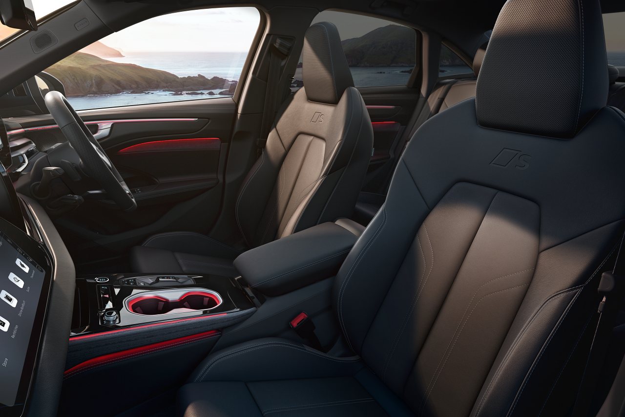 アウディ、新型『A6』を導入。最新のMHEV plusテクノロジーを搭載し内燃機関史上最小Cd値0.23を達成