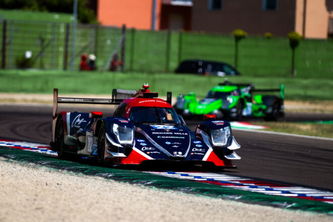 トヨタ育成出身エステバン・マッソン組パニス29号車が酷暑のイモラで圧勝。佐藤万璃音は今季初表彰台／ELMS第3戦