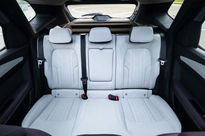 ニッサンの新型SUV『テクトン』がインドで正式発表。力強い存在感と上質な居住空間を備える