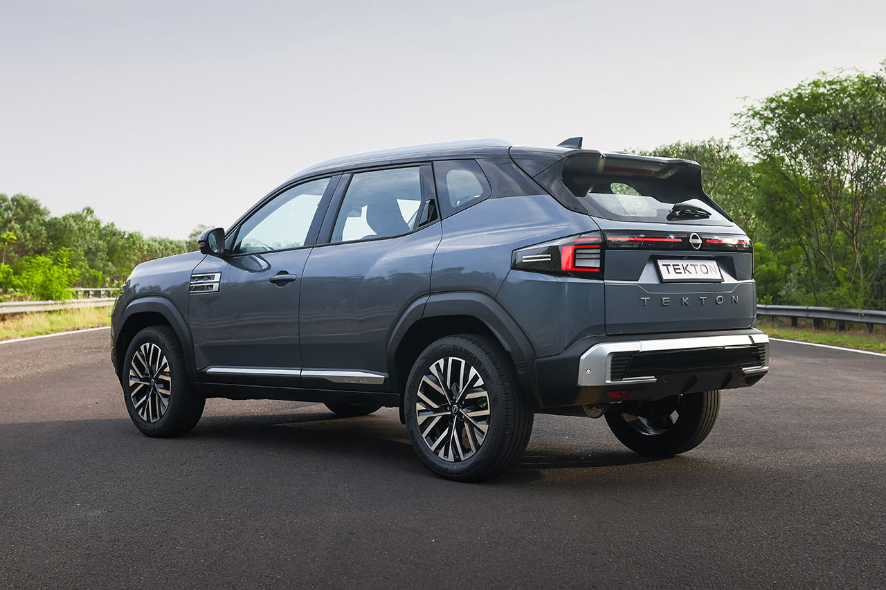 ニッサンの新型SUV『テクトン』がインドでワールドプレミア。力強い存在感と上質な居住空間を備える