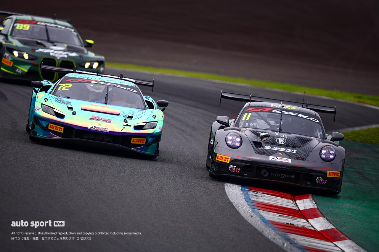 GTWCアジア第3ラウンド富士のレース2はウェイ／ハインリッヒ組ポルシェが制す。青木／三宅組GT-Rは僅差の4位もクラス優勝