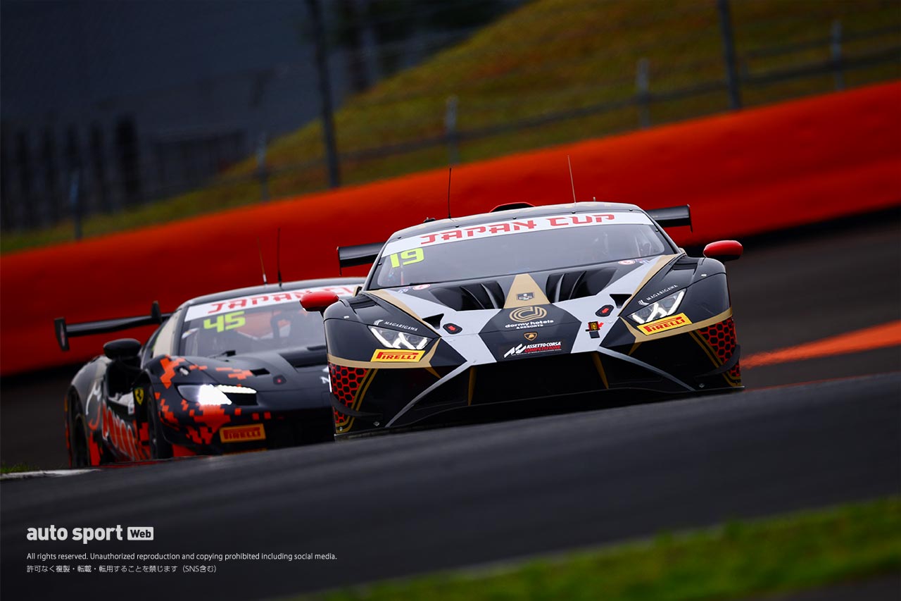 SROジャパンカップ第2ラウンド富士のレース2はHitotsuyama with CORNES RACINGが逆転で今季2勝目を飾る