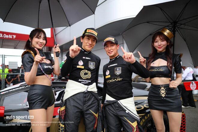 SROジャパンカップ第2ラウンド富士のレース2はHitotsuyama with CORNES RACINGが逆転で今季2勝目を飾る