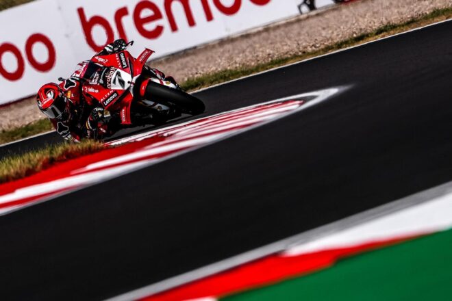 イケル・レクオーナ（Aruba.it Racing – Ducati）