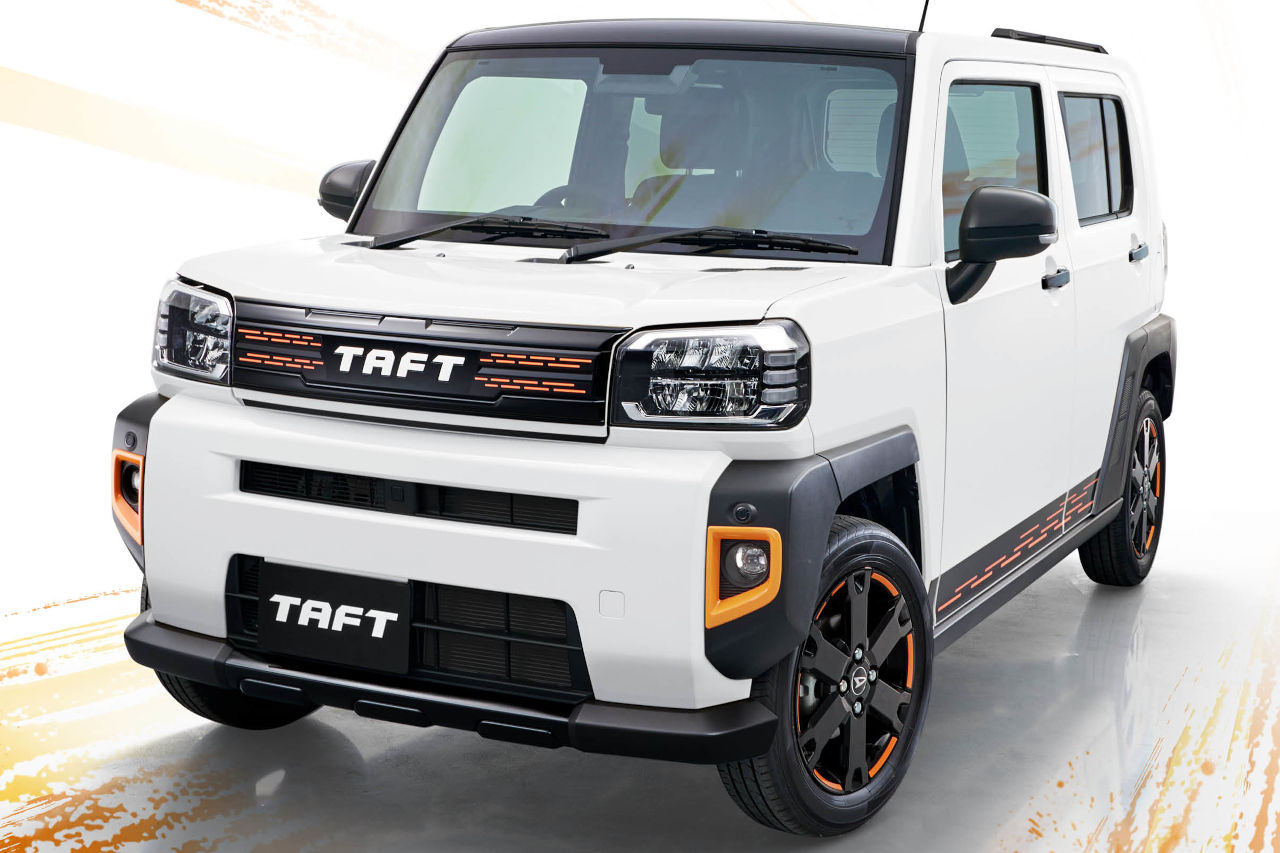 『ダイハツ・タフト』にレジャー要素を強めたふたつの特別仕様車が登場。一部改良で新色も