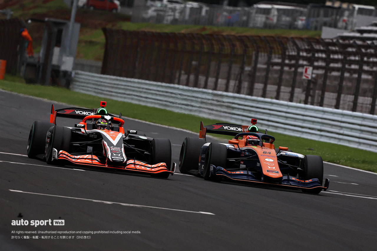 岩佐歩夢（TEAM MUGEN AUTOBACS）と佐藤蓮（PONOS NAKAJIMA RACING）
