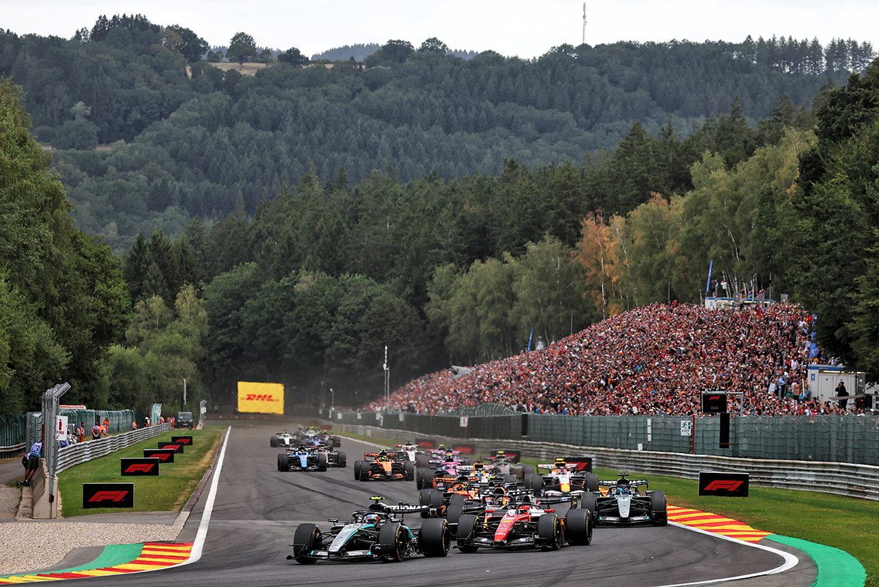 2026年F1第10戦ベルギーGP　1周目のターン5