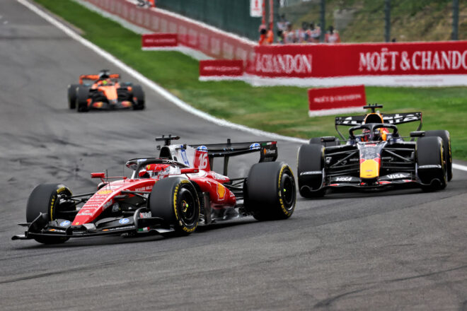 シャルル・ルクレール（フェラーリ）とマックス・フェルスタッペン（レッドブル）