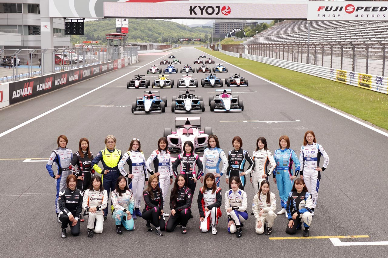KYOJO CUPドライバーたちがフォーミュラE東京大会でEVカートのタイムトライアルに挑戦。日本発の女性モータースポーツ文化を世界へ発信